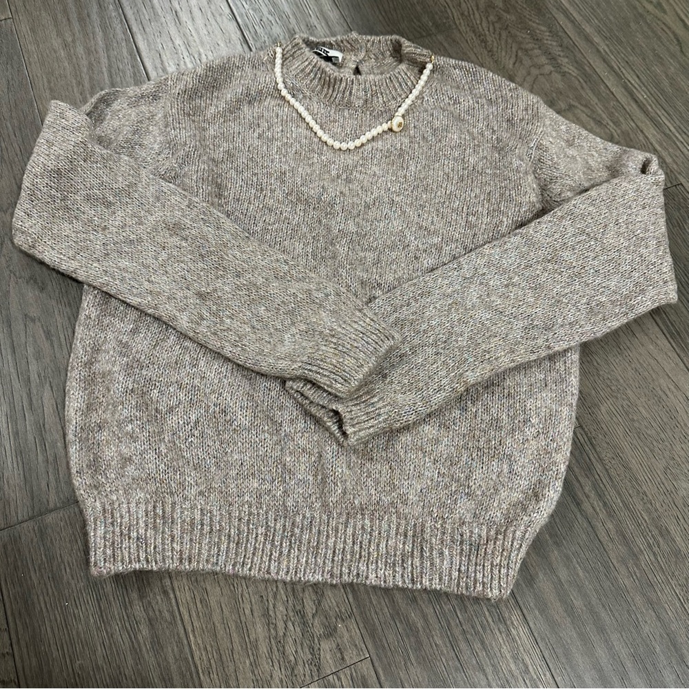 EENK sweater Sz S